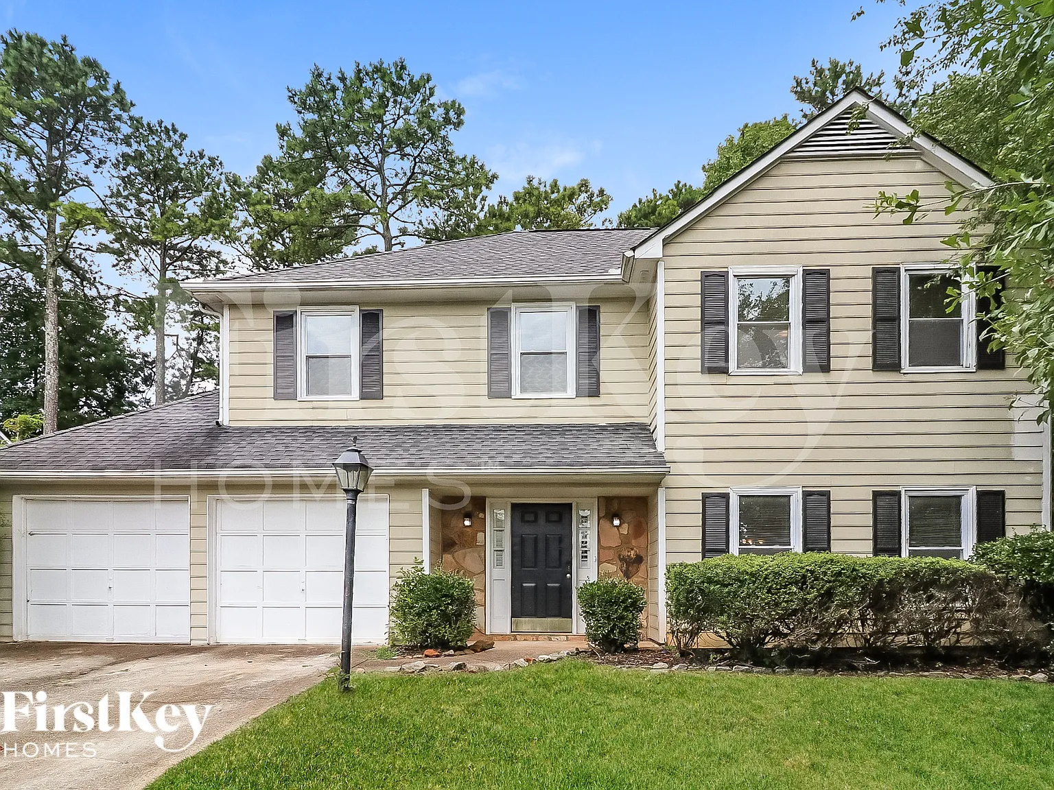 3 bed, 2.0 bath, 1938 sqft, $2,415 — Photo 1