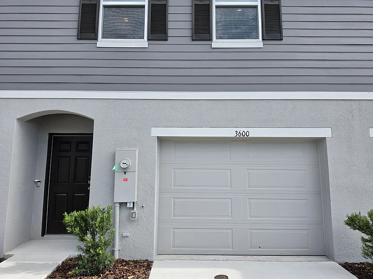 3600 Summit View Way — Photo 2