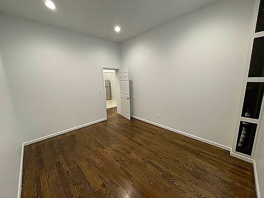 3rd image of 611 W 141st St APT 1