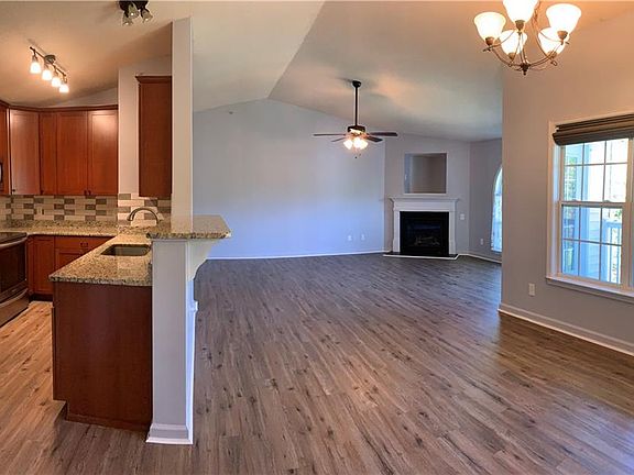 3rd image of 4335 Cedarcroft Ct APT 3C