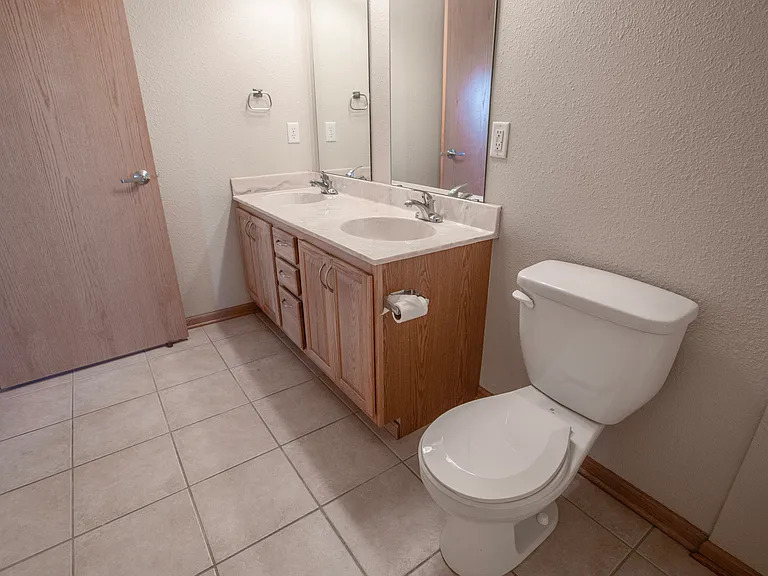 Granite Shores — Photo 6