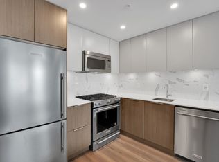 645 Como Lake Ave #314, Coquitlam, BC V3J 0N9