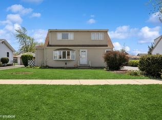 5721 W 81st St, Burbank, IL