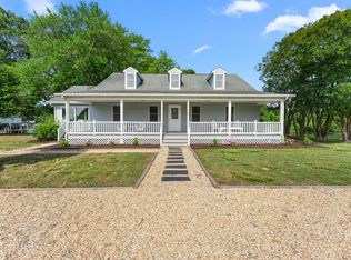 104 Bells Creek Ln, Kilmarnock, VA 22482