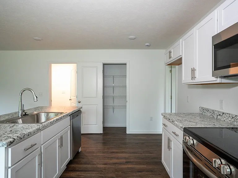 2120 Durango Dr — Photo 4