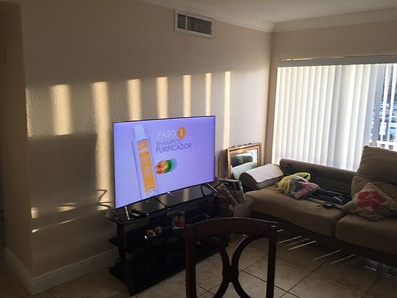 4th image of 1255 W 49th Pl APT D201