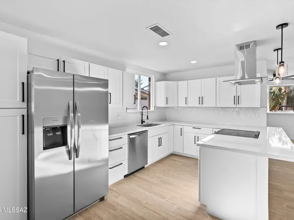 5011 E Scarlett St, Tucson, AZ 85711