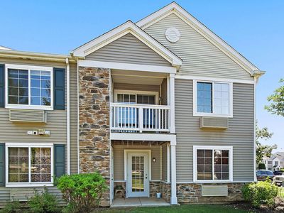 131 Silverstone Dr #4, Carpentersville, IL, 60110