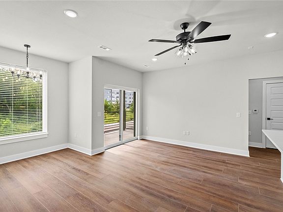 5th image of 3319 SE Mp Pkwy #207