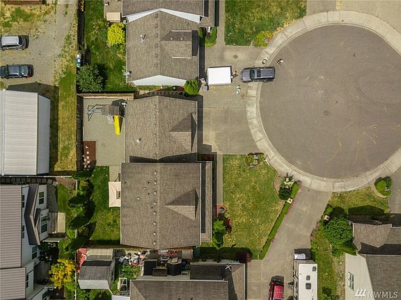 3rd image of 508 17th Ct SE