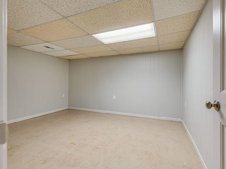 729 Foothills Rd — Photo 20