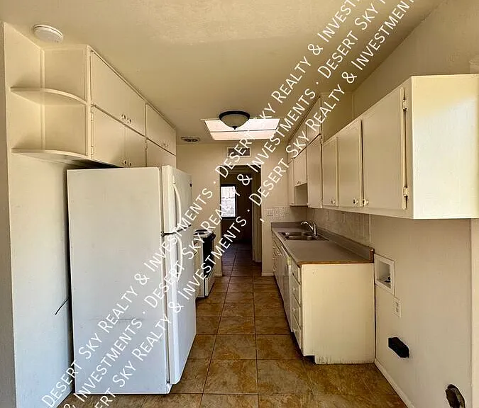 2030 Chilton Dr — Photo 7