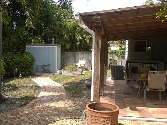 4th image of 855 36th St