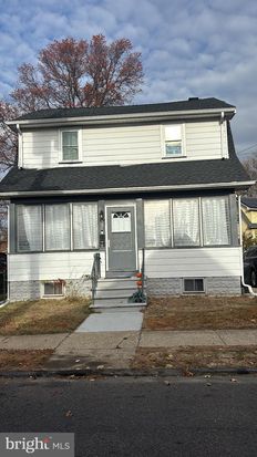 821 Hudson St, Gloucester City, NJ 08030