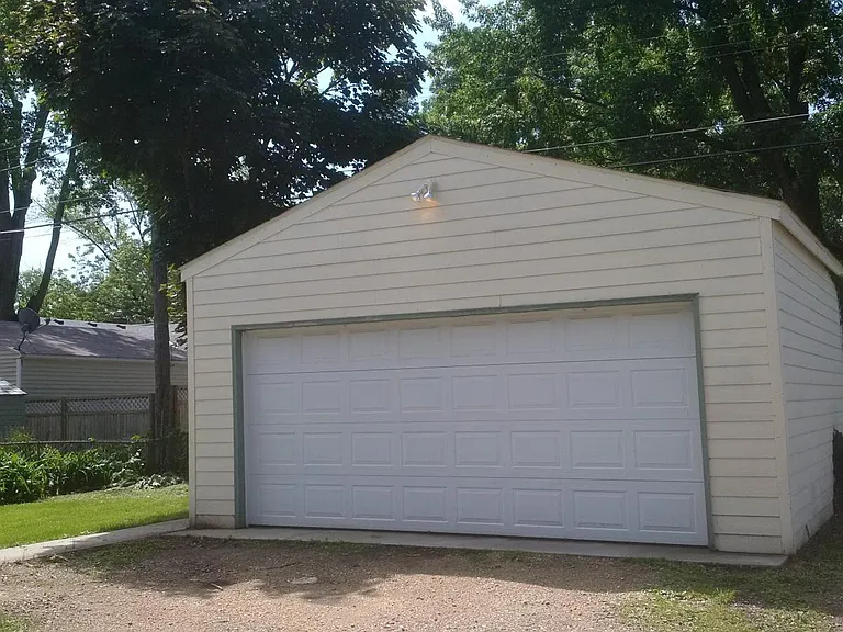 1432 Hague Ave — Photo 12