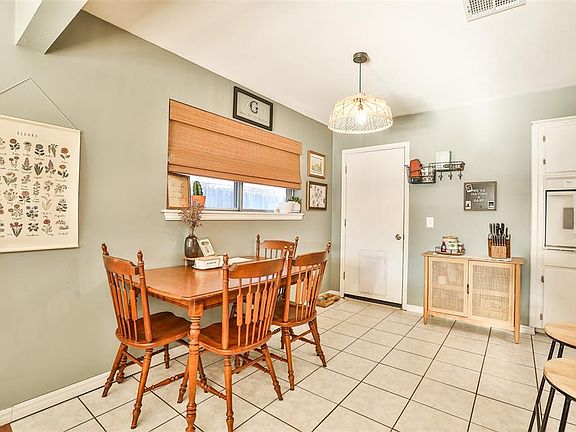 5th image of 112 Eberle Dr