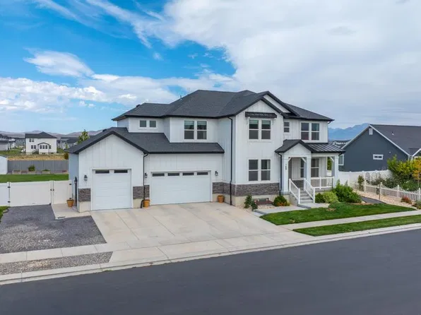 169 E Trail Rider Peak Dr, Eagle Mountain, UT 84005