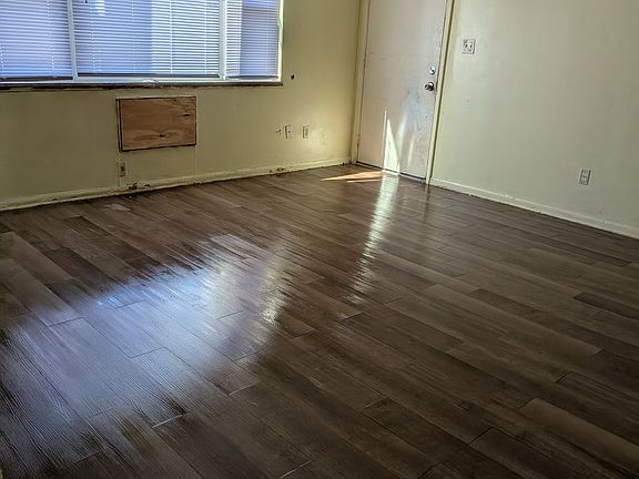 2nd image of 350 S Napoleon Ave APT D