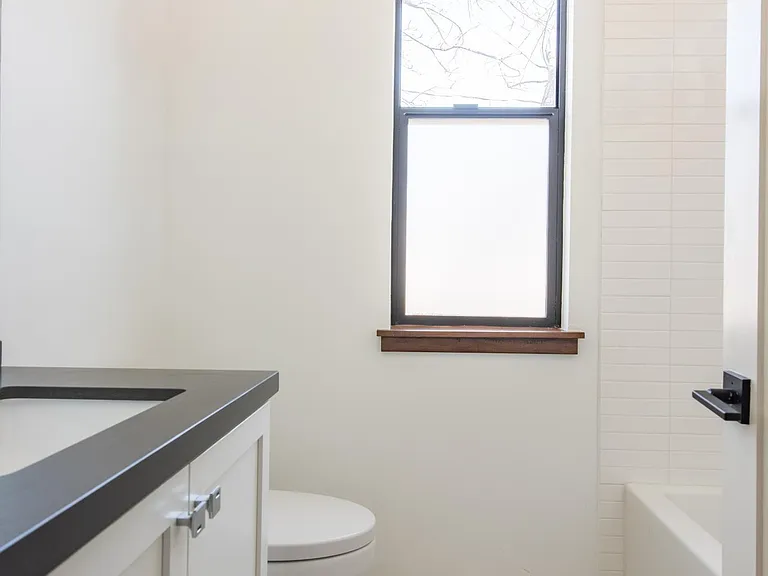2707 Francisco St — Photo 15