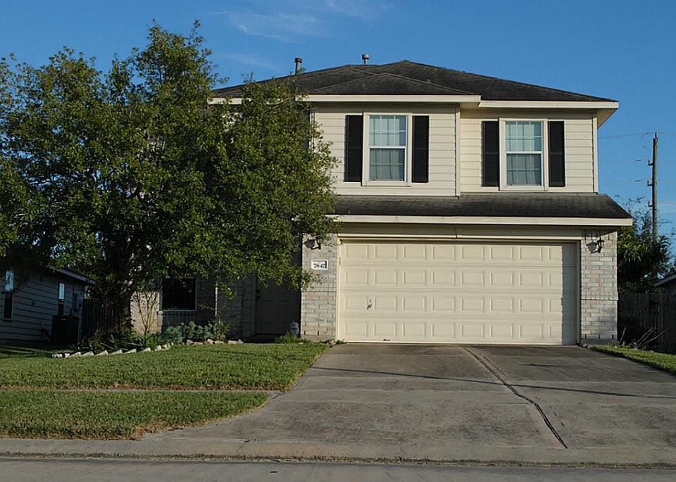 1st image of 7847 Crescent Village Ln