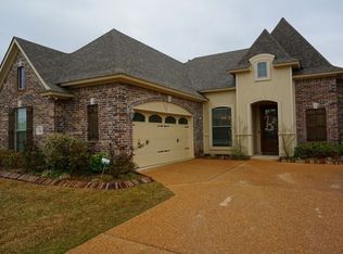 705 Saint Martin Ln, Bossier City, LA 71111