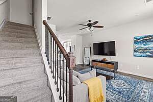 5th image of 1006 Bayrose Cir