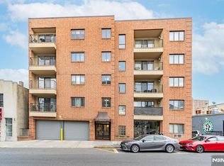 610 Anderson Ave APT 2E, Cliffside Park, NJ 07010