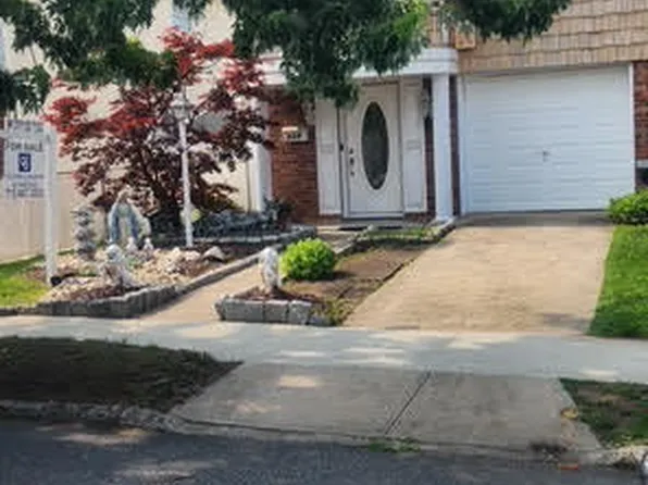 469 Barlow Ave, Staten Island, NY 10308