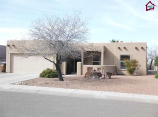 670 Lori Dr, Las Cruces, NM 88005