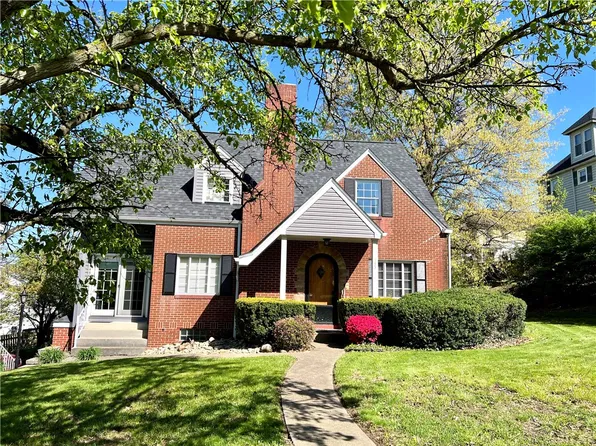 143 Connellsville St, Fayette City, PA 15438