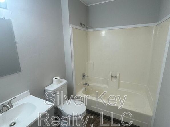 1206 Knoxville Ave APT 1, Athens, TN 37303