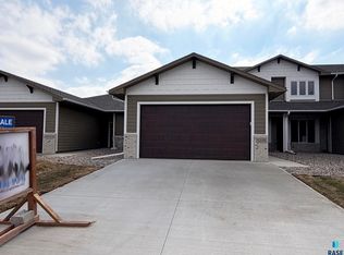 5219 E 67th St, Sioux Falls, SD 57108