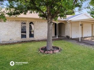 6048 Nanci Dr, Watauga, TX 76148