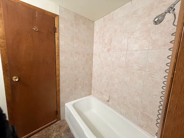 4 Florentine Ct — Photo 10