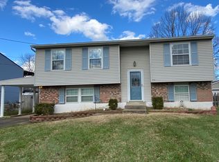 394 Saguaro Dr, Louisville, KY 40229