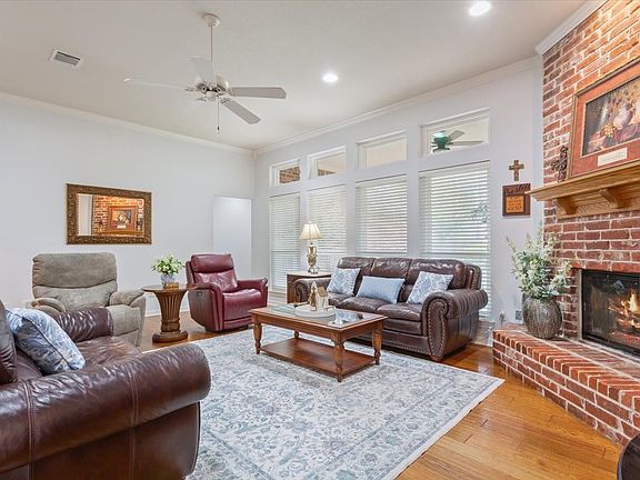 4th image of 1216 Darbyton Dr