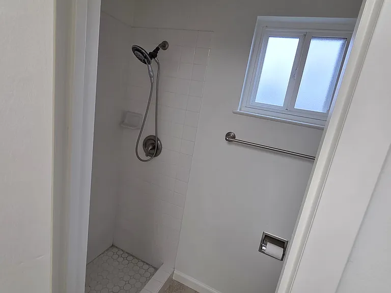 7855 Greenridge Way — Photo 13