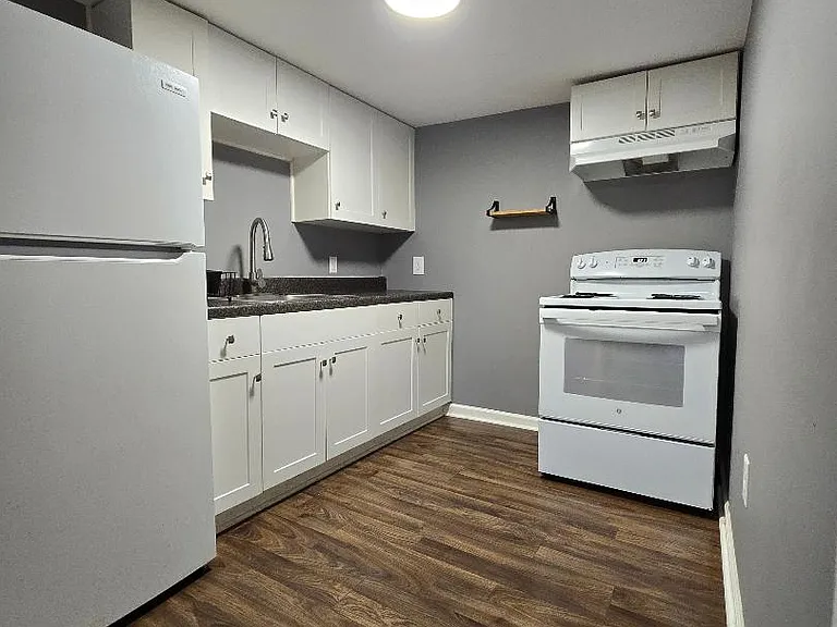 701 Cumberland Dr #4 — Photo 16