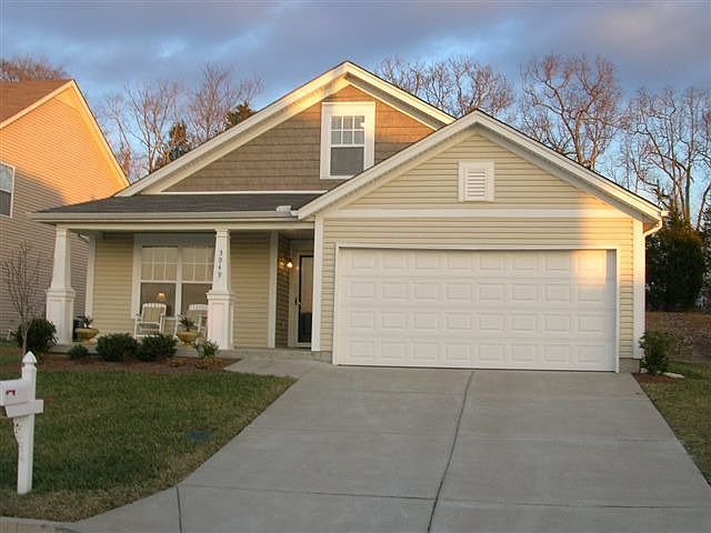 Beautiful Stephens RIdge Way!  Come in for a visit!