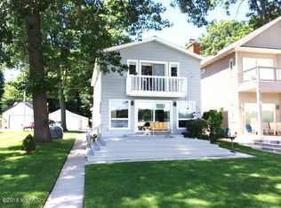 1951 Archwood Dr, Wayland, MI