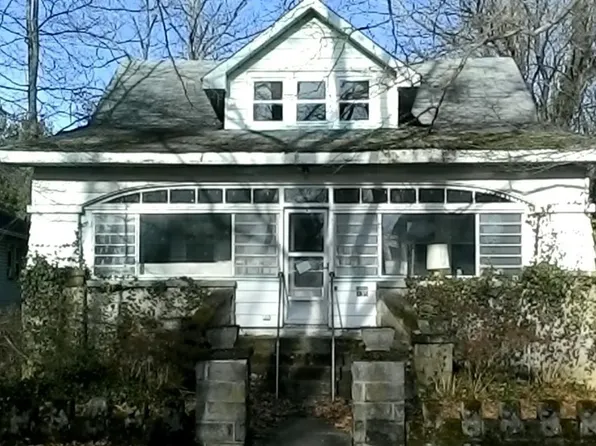 135 London Ave, Egg Harbor City, NJ 08215