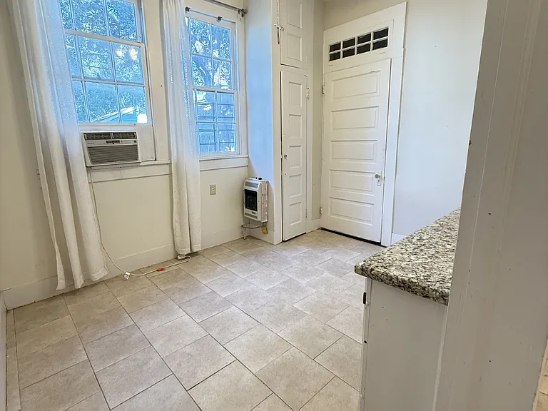 1135 Fern St #B — Photo 13