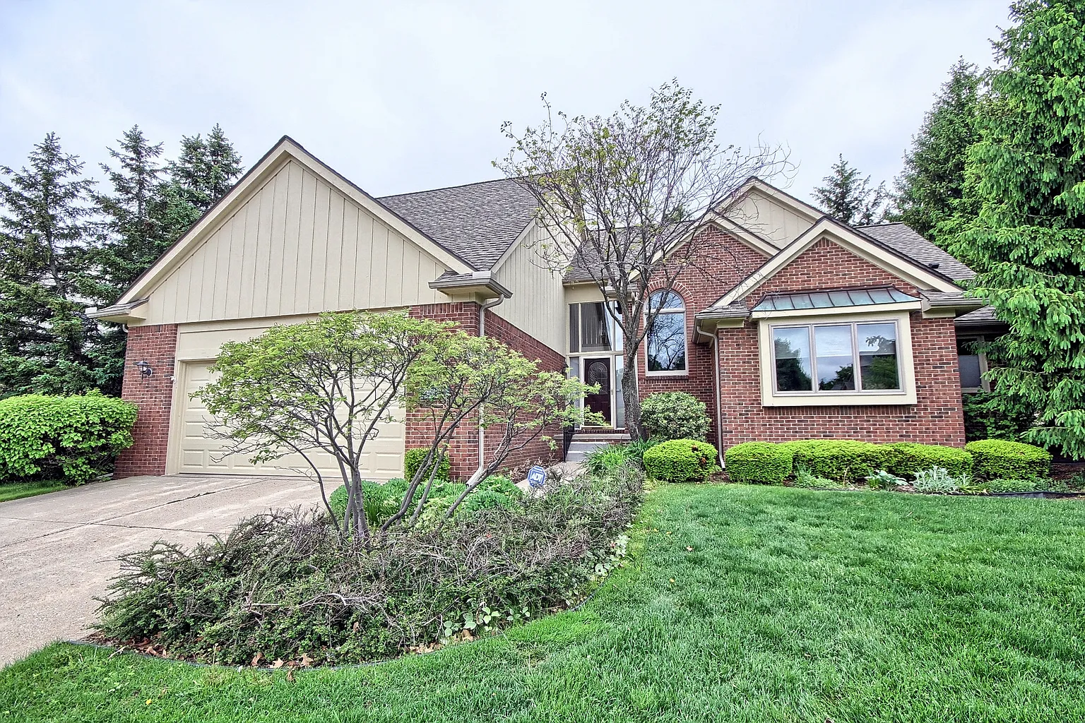 16229 Country Knoll Dr #8 photo 1