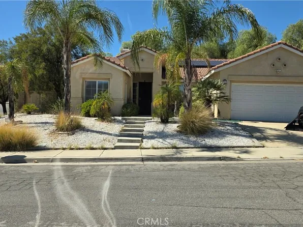 31600 Saddle Ridge Dr, Lake Elsinore, CA 92532