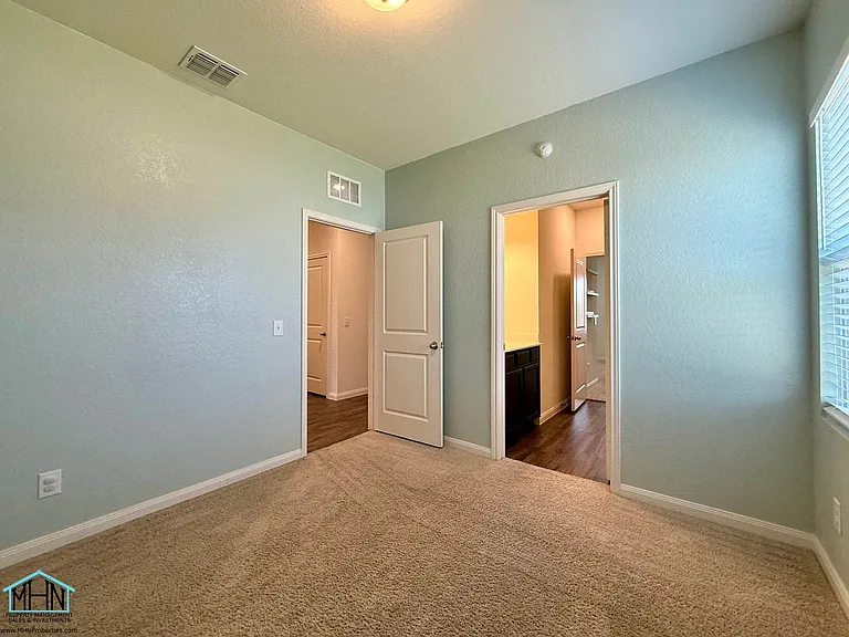 5843 Gulf Mdw — Photo 9