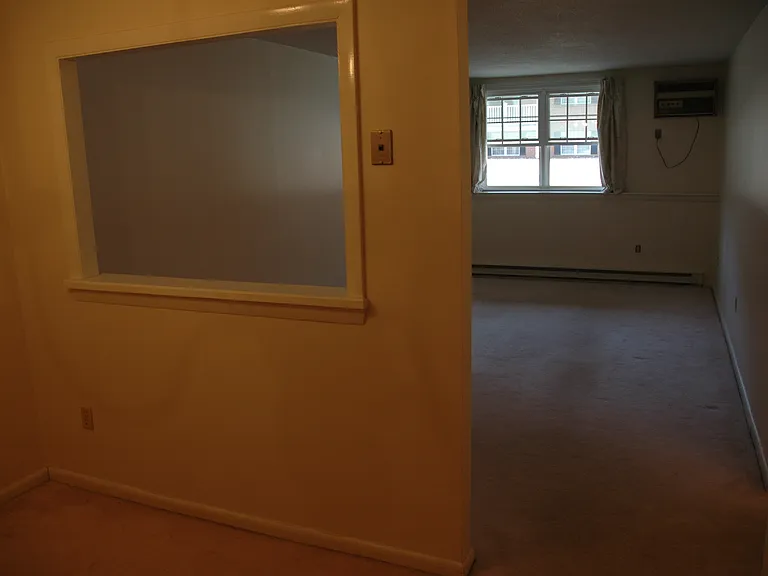 22 Leonard Rd #22 — Photo 2