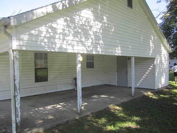 2nd image of 403 Clarissa St