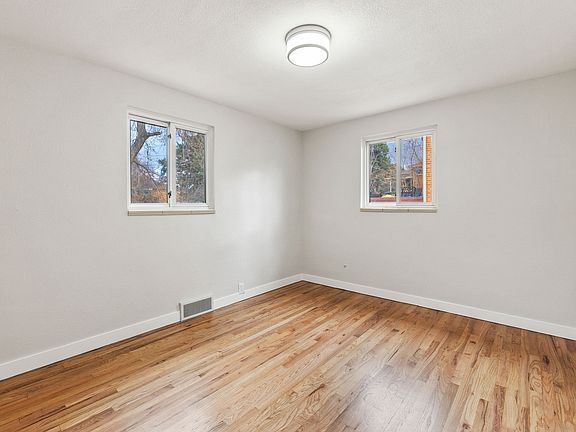 4th image of 4210 Balsam St
