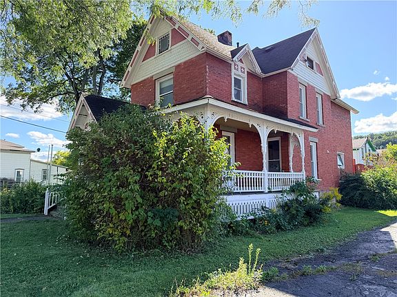 3rd image of 45 W Main St