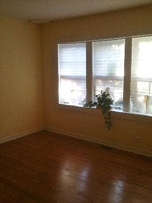 4th image of 9229 S Sawyer Ave